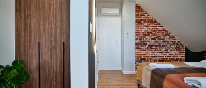 Apartment for 11 - a wardrobe in the main bedroom