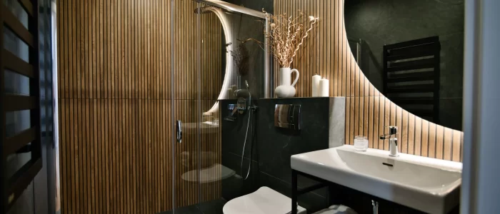 Apartment for 11 - bathroom