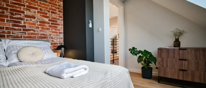 Apartment for 11 - guest bedroom