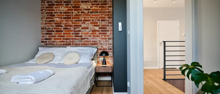 Apartment for 11 - guest bedroom hall